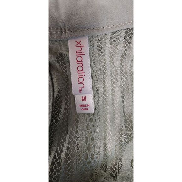 Xhilaration Sleeveless Mint Green Halter Neck Lace Top Blouse Size Medium - Picture 7 of 8